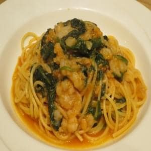 エビと季節野菜のトマトソーススパゲティ